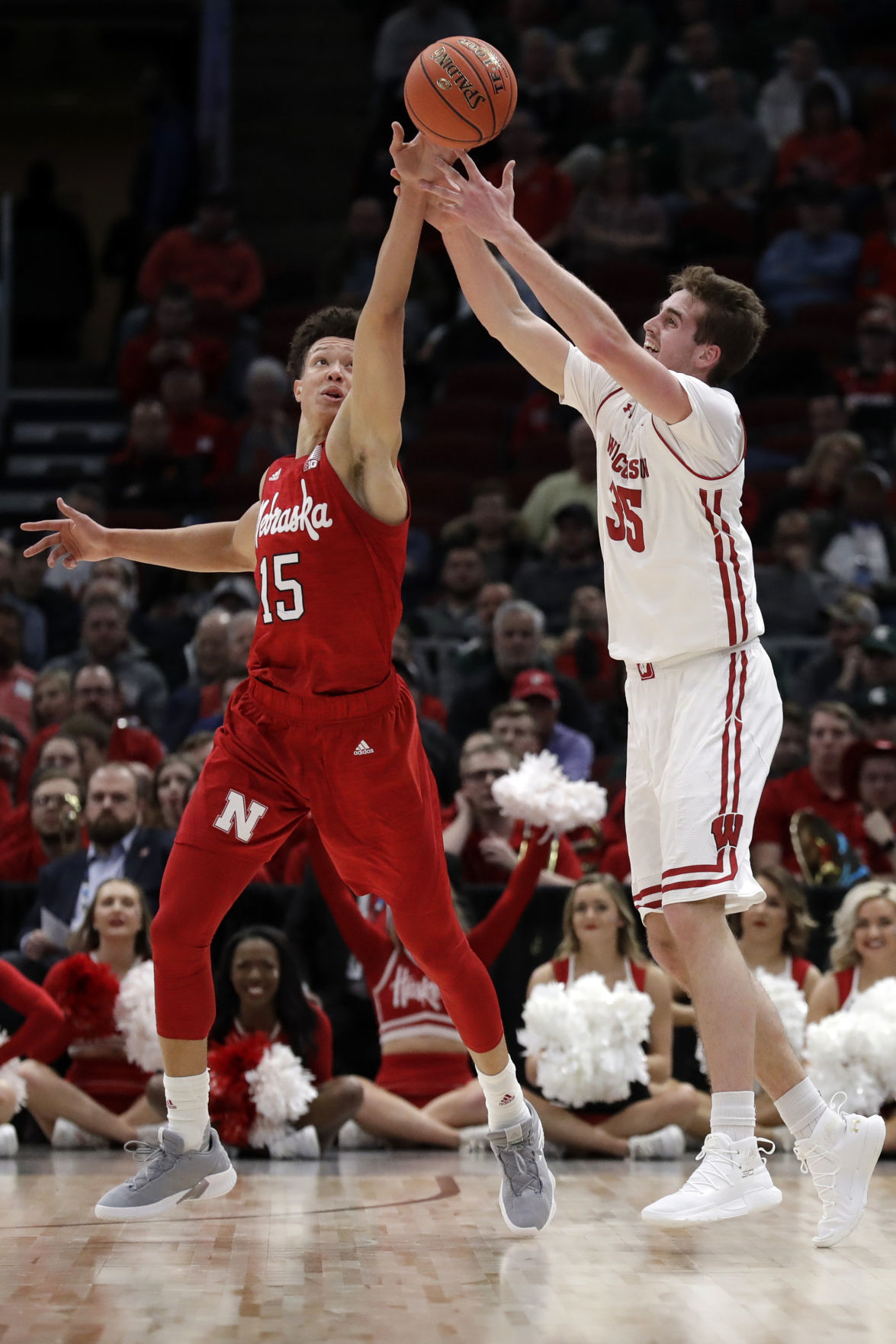 Badgers 66, Cornhuskers 62